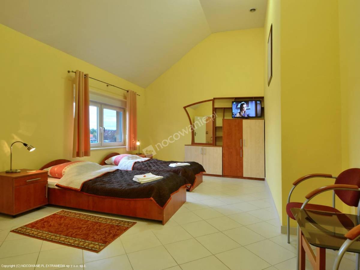 Villa Paradiso วรอตซวาฟ ภายนอก รูปภาพ