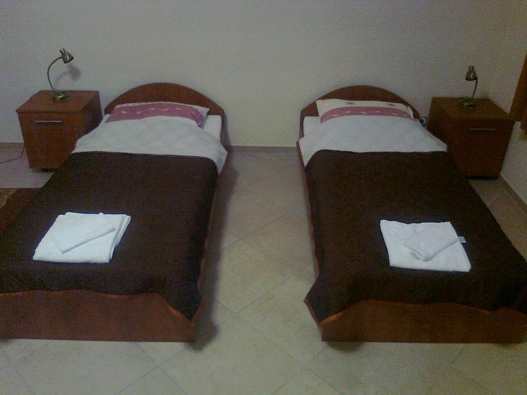 Villa Paradiso วรอตซวาฟ ภายนอก รูปภาพ